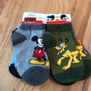 Disney toddler socks size 2t-4t